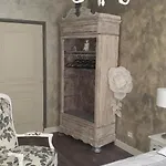 La Maison Porte Bonheur
