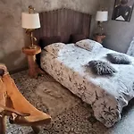 La Maison Porte Bonheur Chantelle