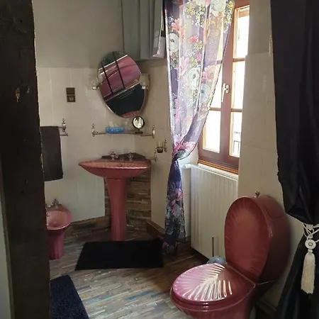 La Maison Porte Bonheur *