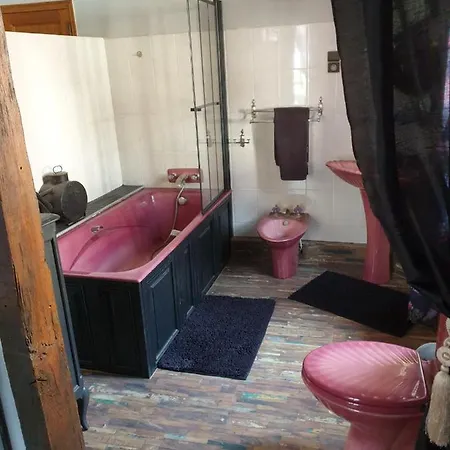 La Maison Porte Bonheur Pensión Chantelle