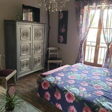 Guest house La Maison Porte Bonheur Chantelle