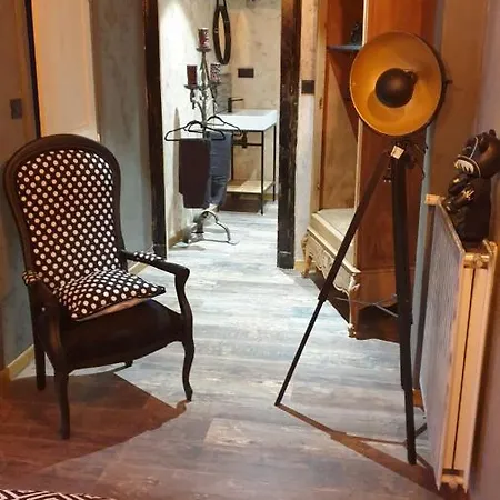 Гостевой дом La Maison Porte Bonheur Chantelle