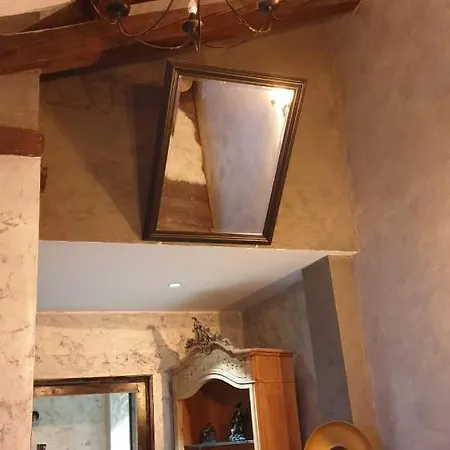 Guest house La Maison Porte Bonheur *