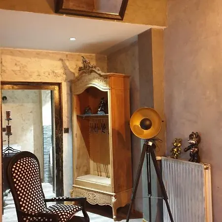 La Maison Porte Bonheur Guest house *