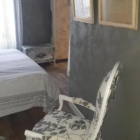 La Maison Porte Bonheur *