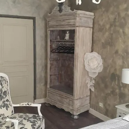 La Maison Porte Bonheur