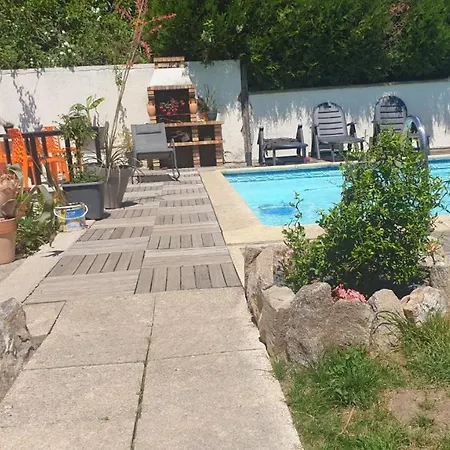 La Maison Porte Bonheur Pensión