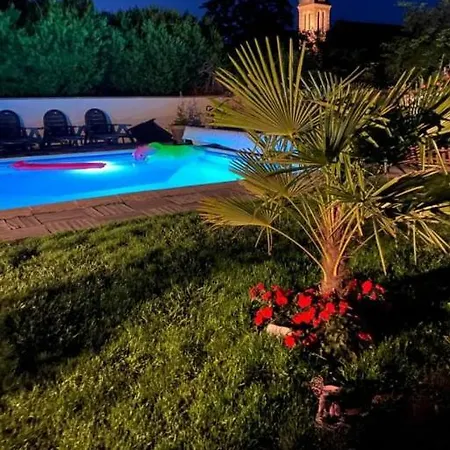 Pensión La Maison Porte Bonheur 4*