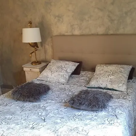La Maison Porte Bonheur Guest house *