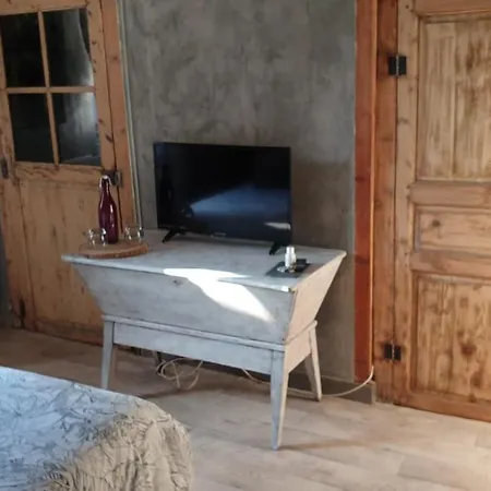 La Maison Porte Bonheur Guest house Chantelle