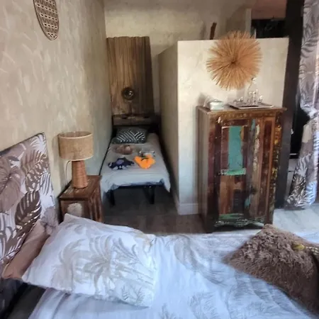 La Maison Porte Bonheur Chantelle