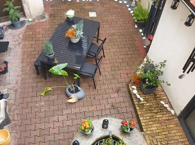 La Maison Porte Bonheur