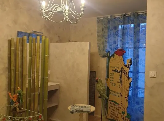 La Maison Porte Bonheur