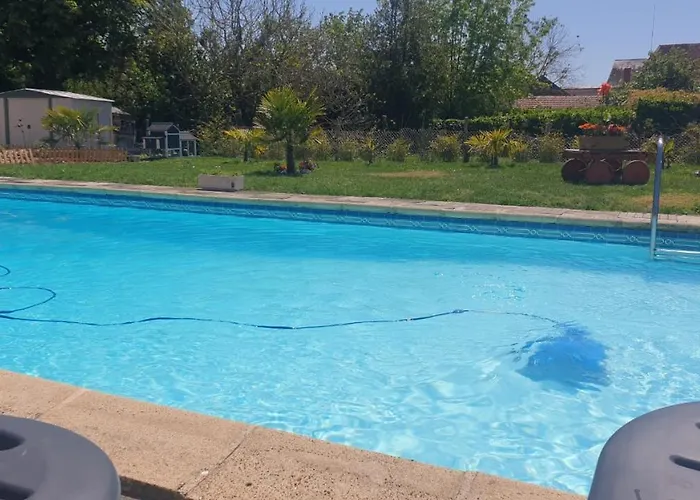 La Maison Porte Bonheur 4* Chantelle