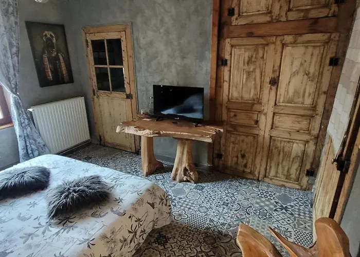 La Maison Porte Bonheur 4* Chantelle